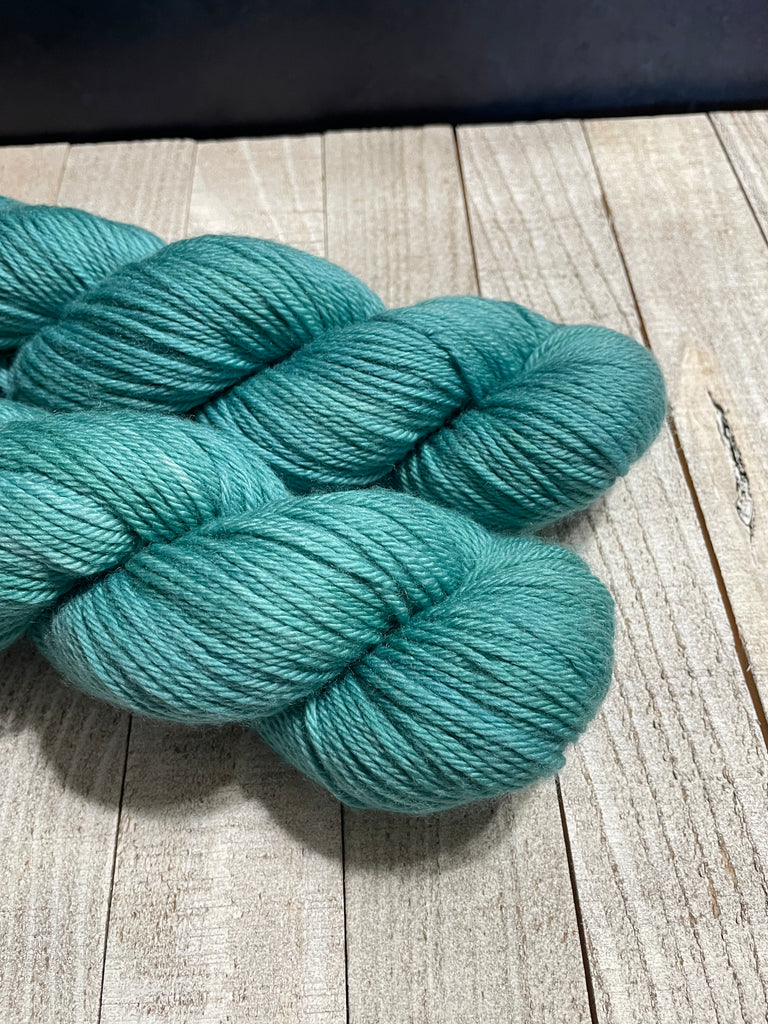 Light Laguna on Honorable Worsted